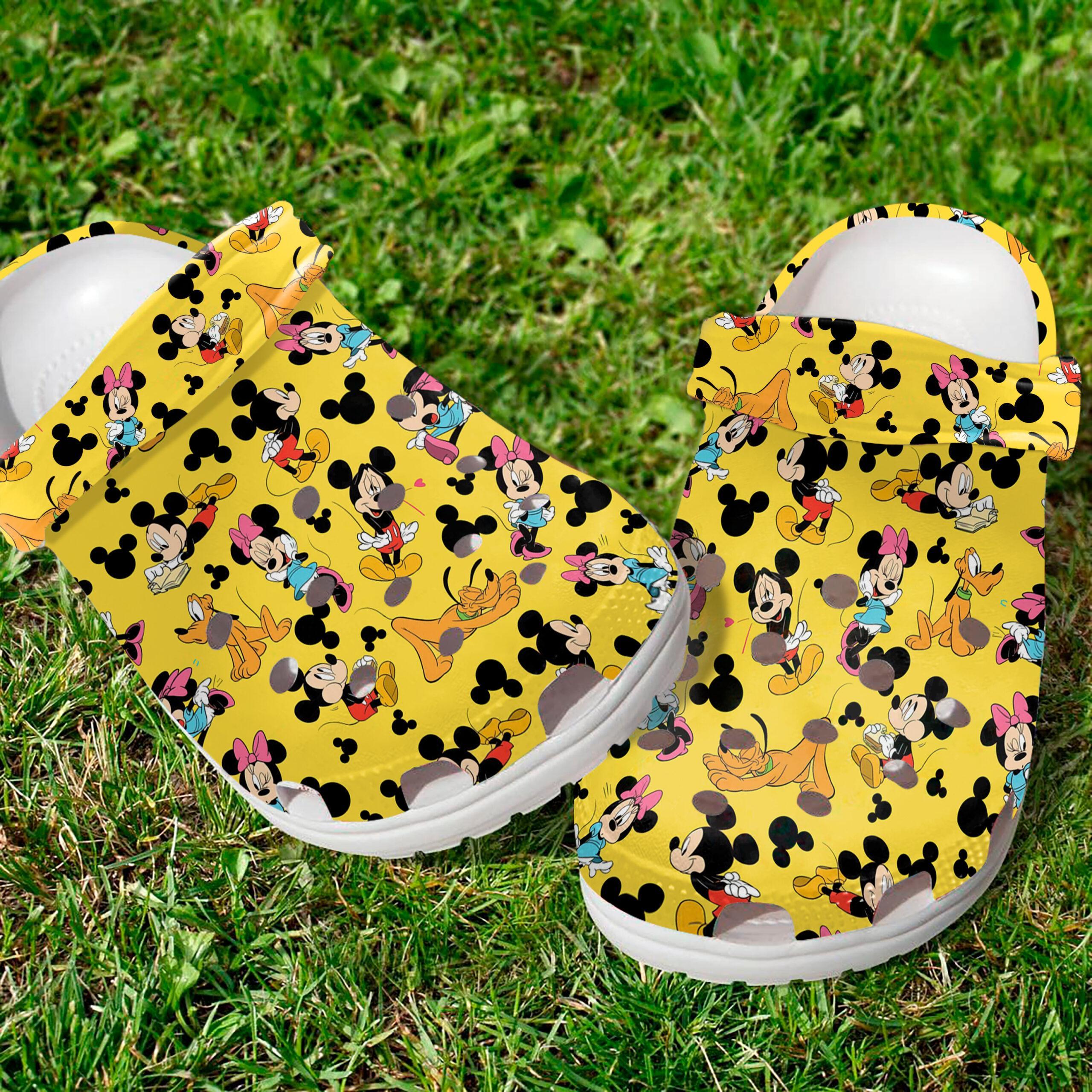 Cute Disney Mickey And Minnie Crocs