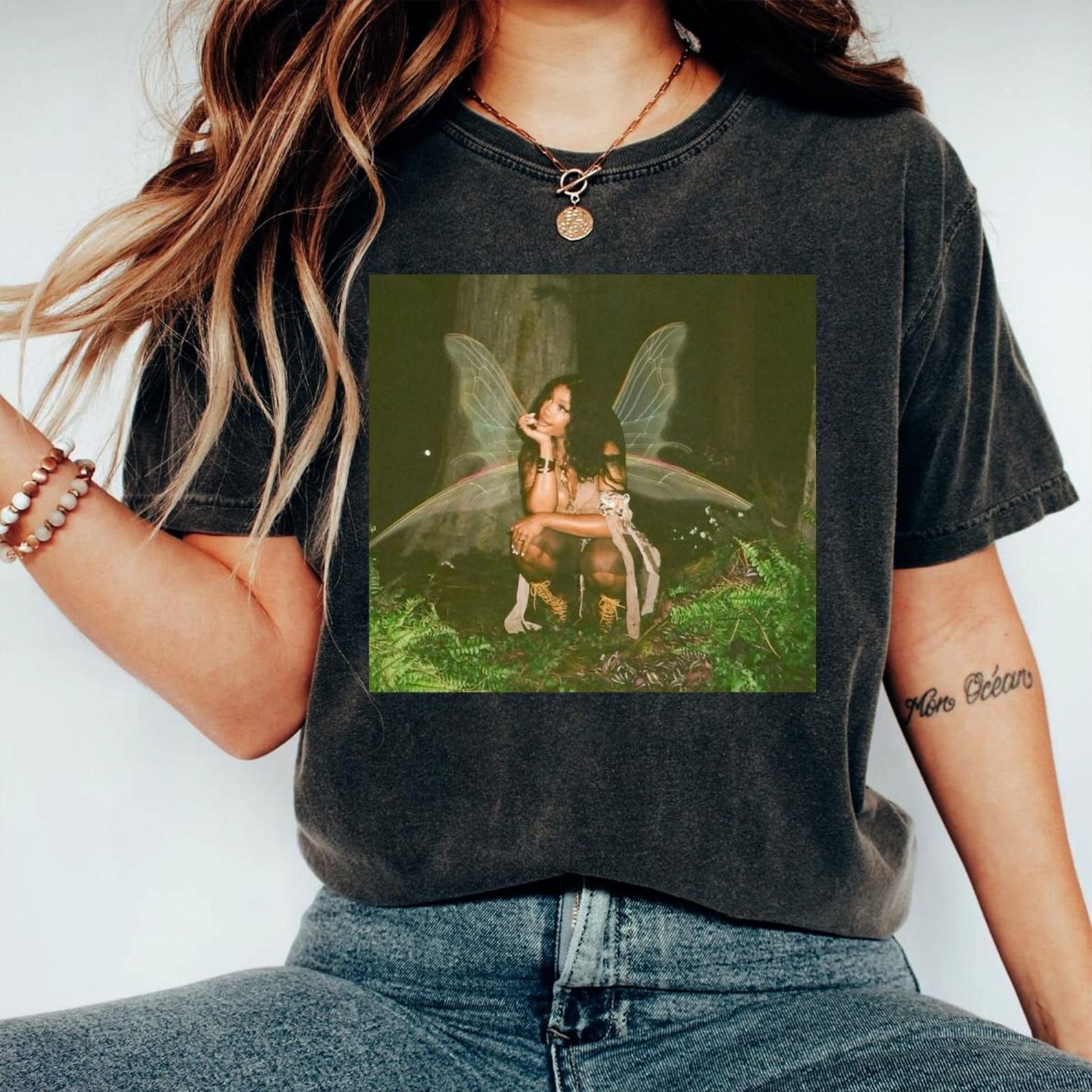 Sza Graphic Shirt, Sza New 90S Black PhotoshooShirt