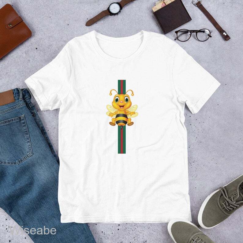 Cute Bee Gucci Logo Unisex T-Shirt Gucci Shirt WTS399