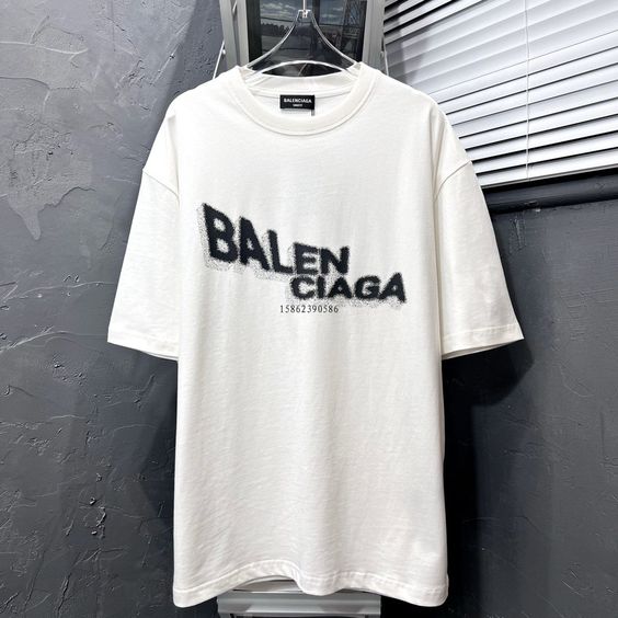 Logo-Print Tee Unisex T-Shirt Balenciaga FTS494