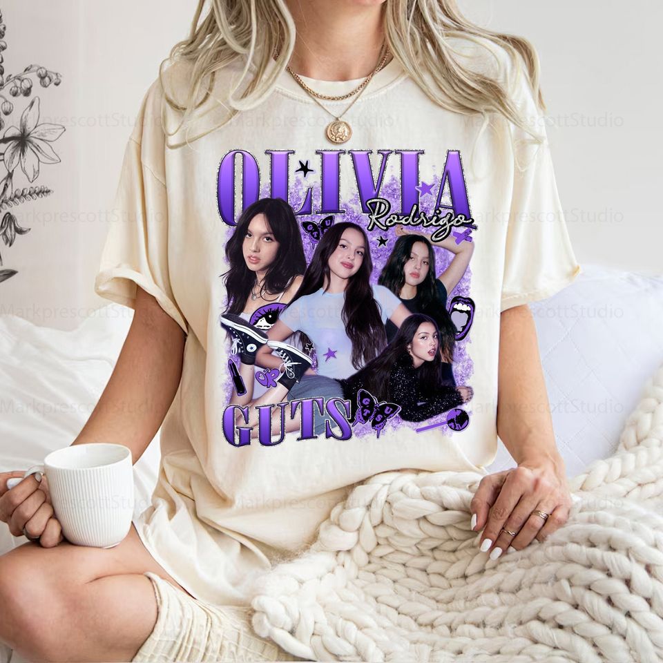 Olivia Guts Graphic Shirt Heavyweight T-Shirt Men