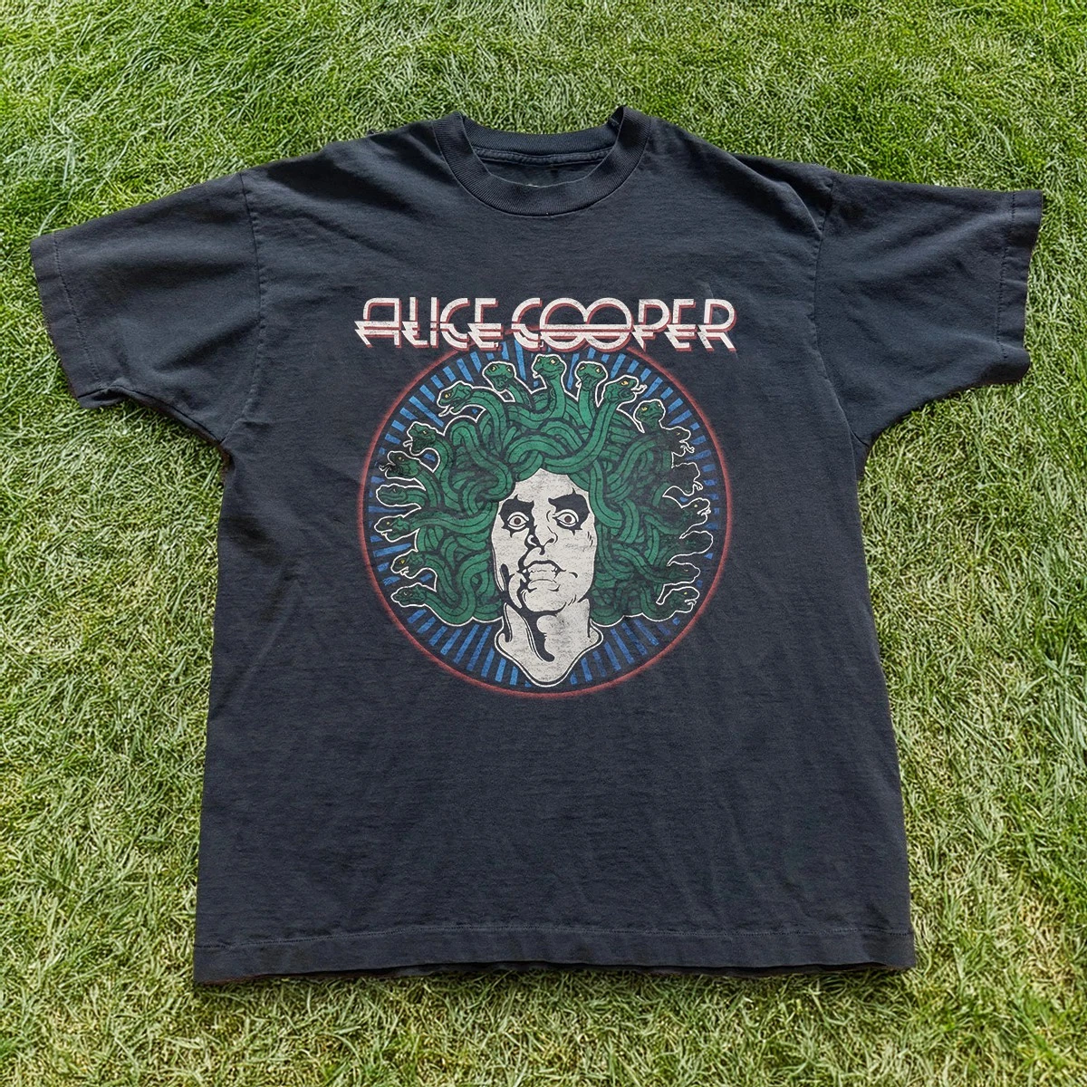 Alice Cooper Medusa Retro Black Unisex Black T-Shirt