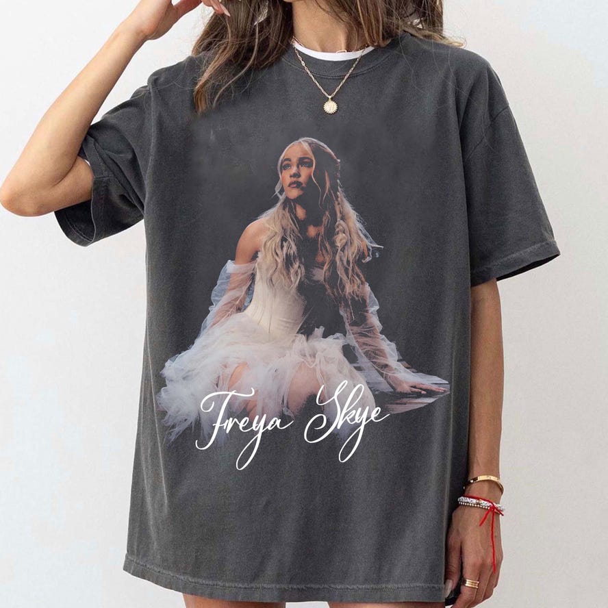 Disney Freya Skye T-Shirt, Descendants Zombies Worlds Collide Tour