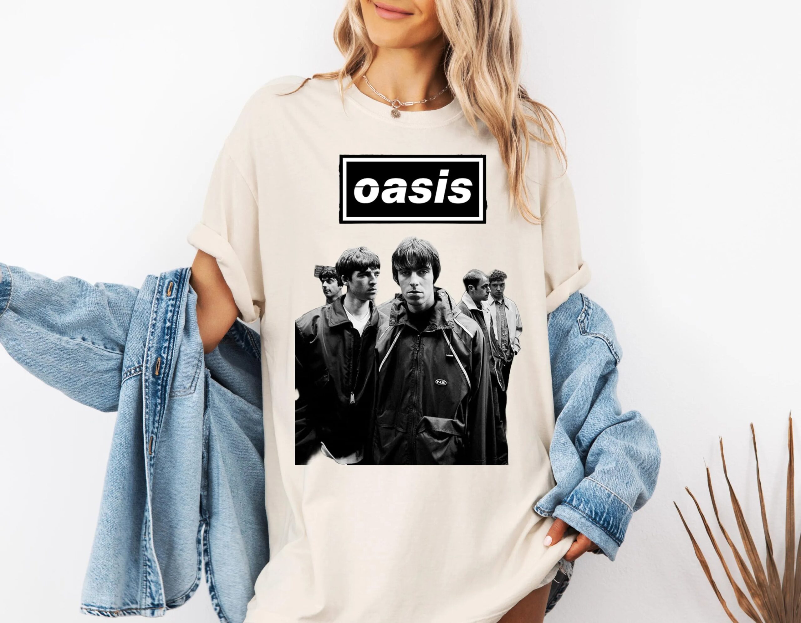 90S Oasis Band Shirt, Music Icon T-Shirt, Oasis Music Fan Gift