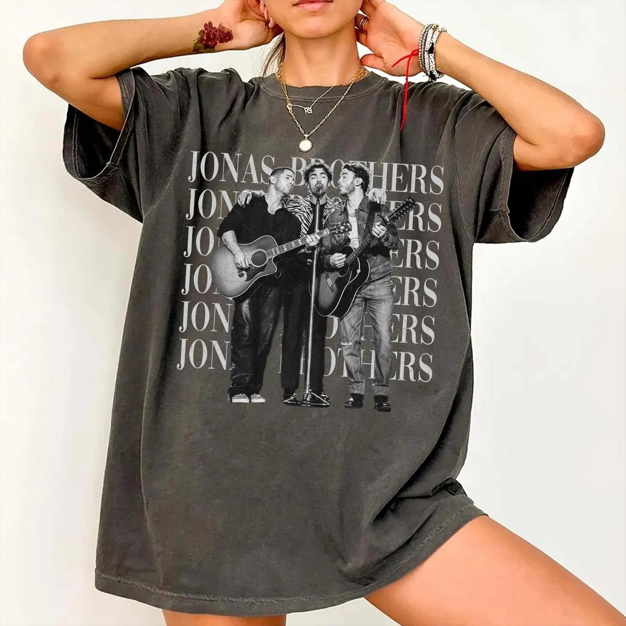 Jonas Brothers Tour 2025 Vintage Shirt 20Th Anniversary Concert Fan Shirt