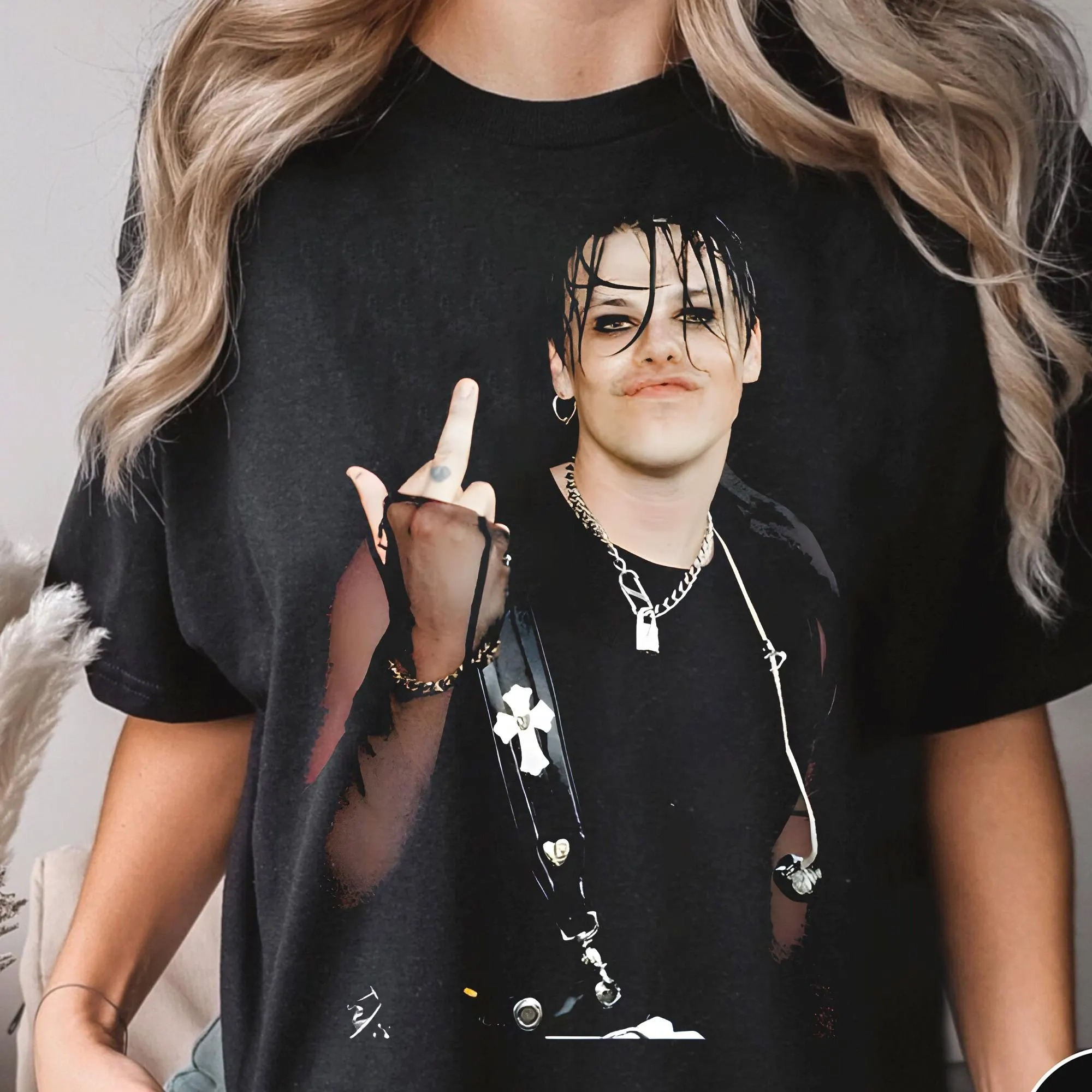 Yungblud Idols Album Tour 2025 Shirt Punk Rock Alternative Concert Graphic Fan Shirt