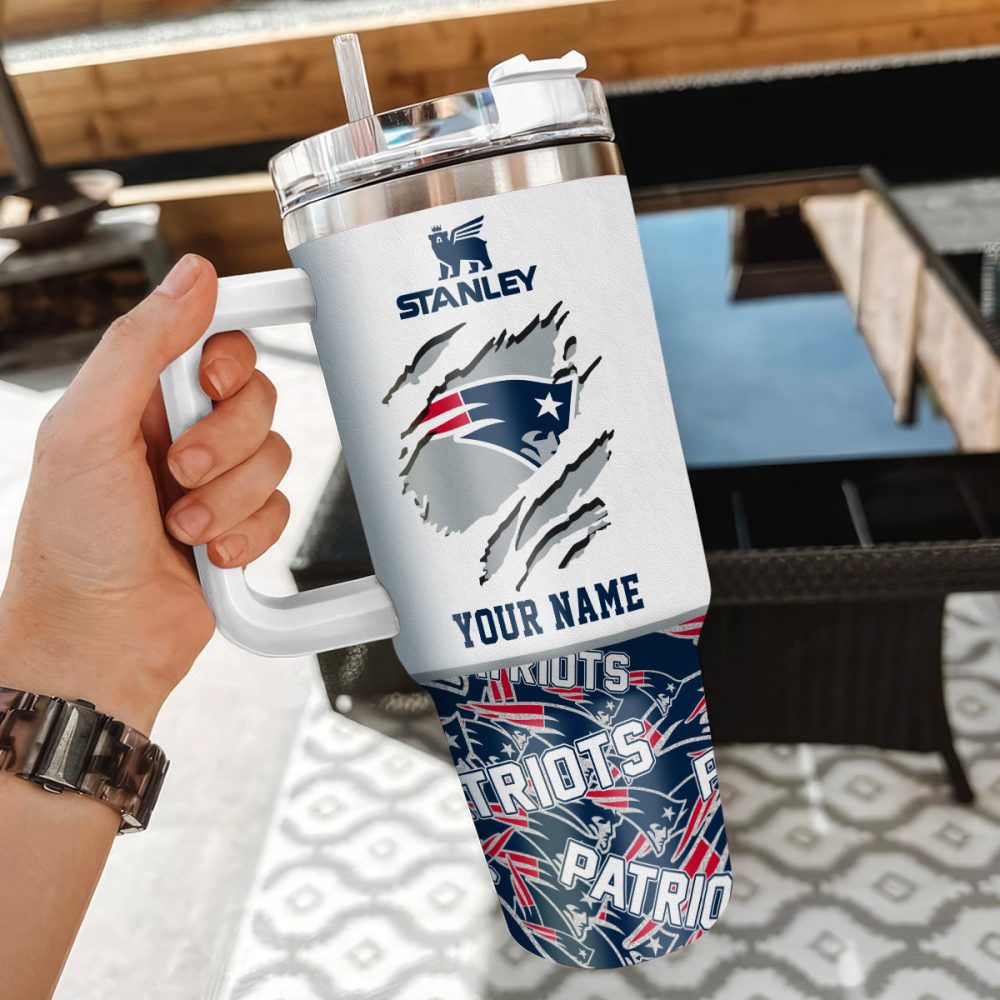 New England Patriots Nfl Custom Stanley Quencher 40Oz Stainless Steel Tumbler With Handle - Image 3