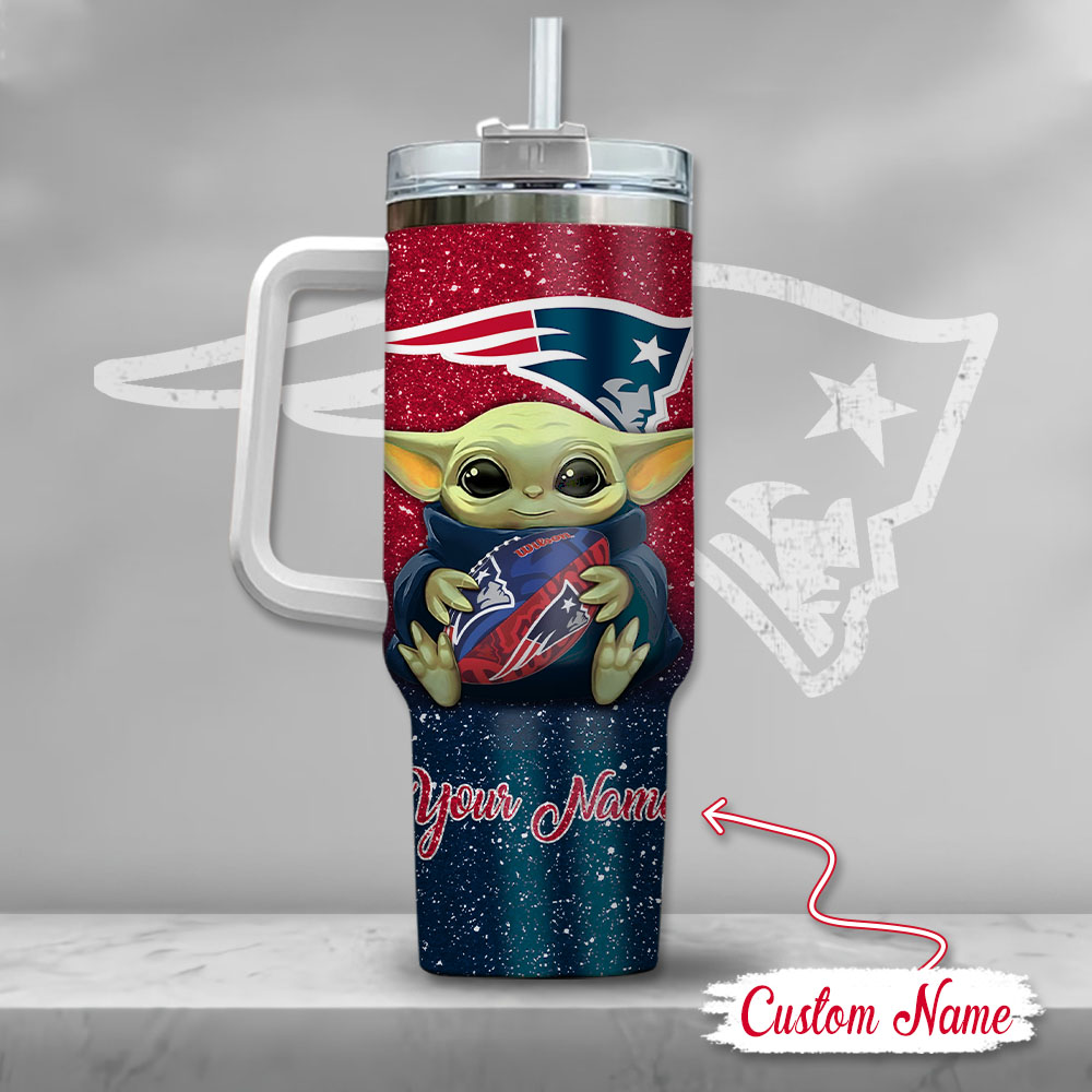 Nfl New England Patriots Baby Yoda Custom Stanley Quencher 40Oz Stainless Steel Tumbler With Handle - Image 3