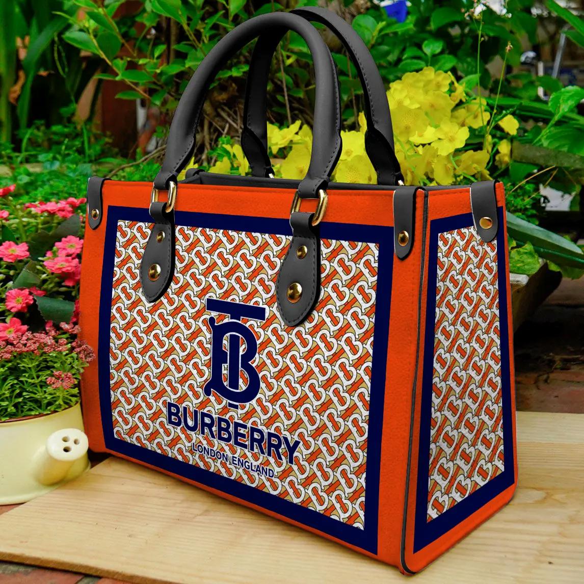 Burberry Patterned Logo Leather Handbag Luxury Brand Burberry Bags 2025