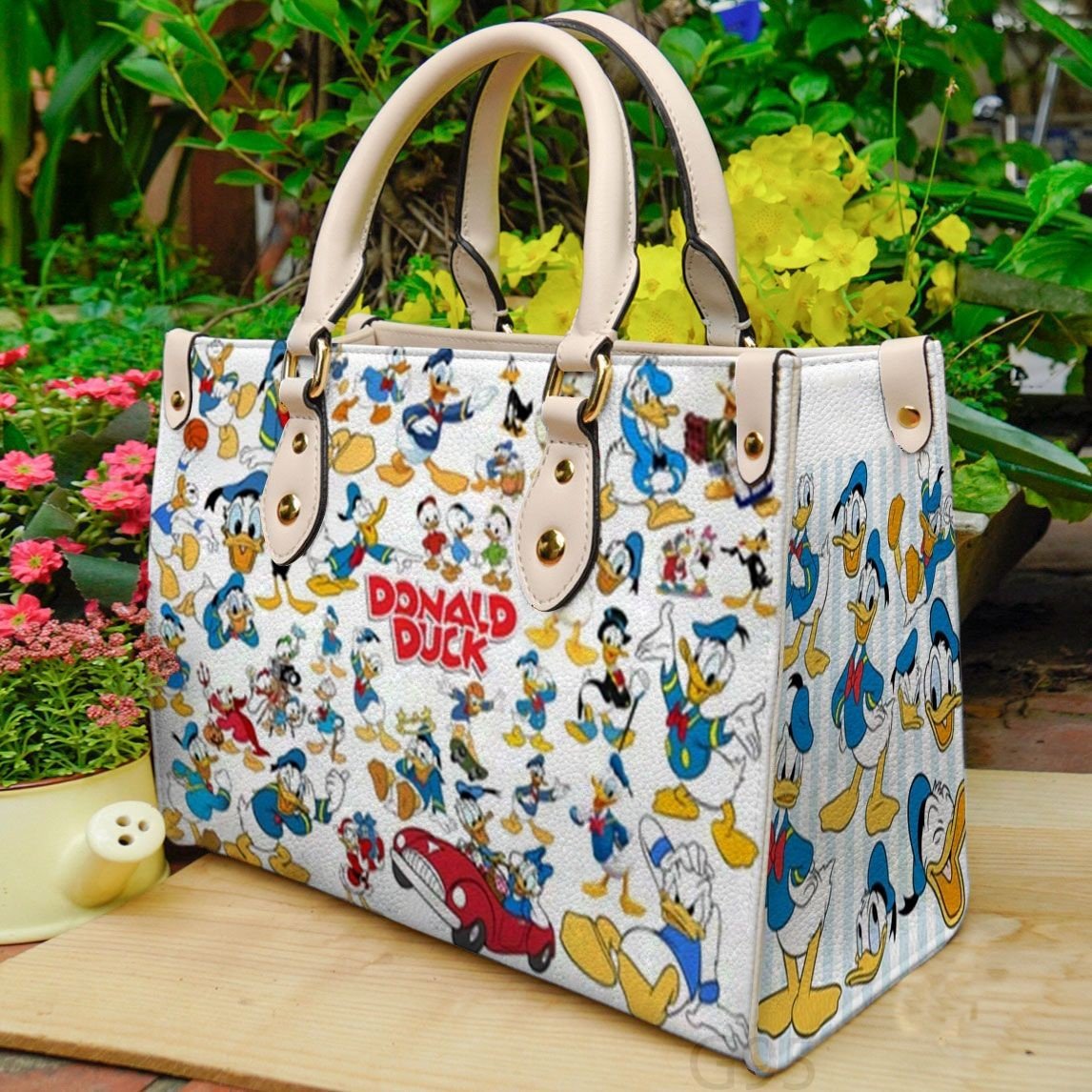 Donald Duck Women Leather handbag purse  - Image 2
