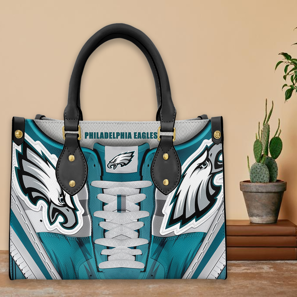 Philadelphia Eagles Personalized Leather Hand Bag  - Image 2