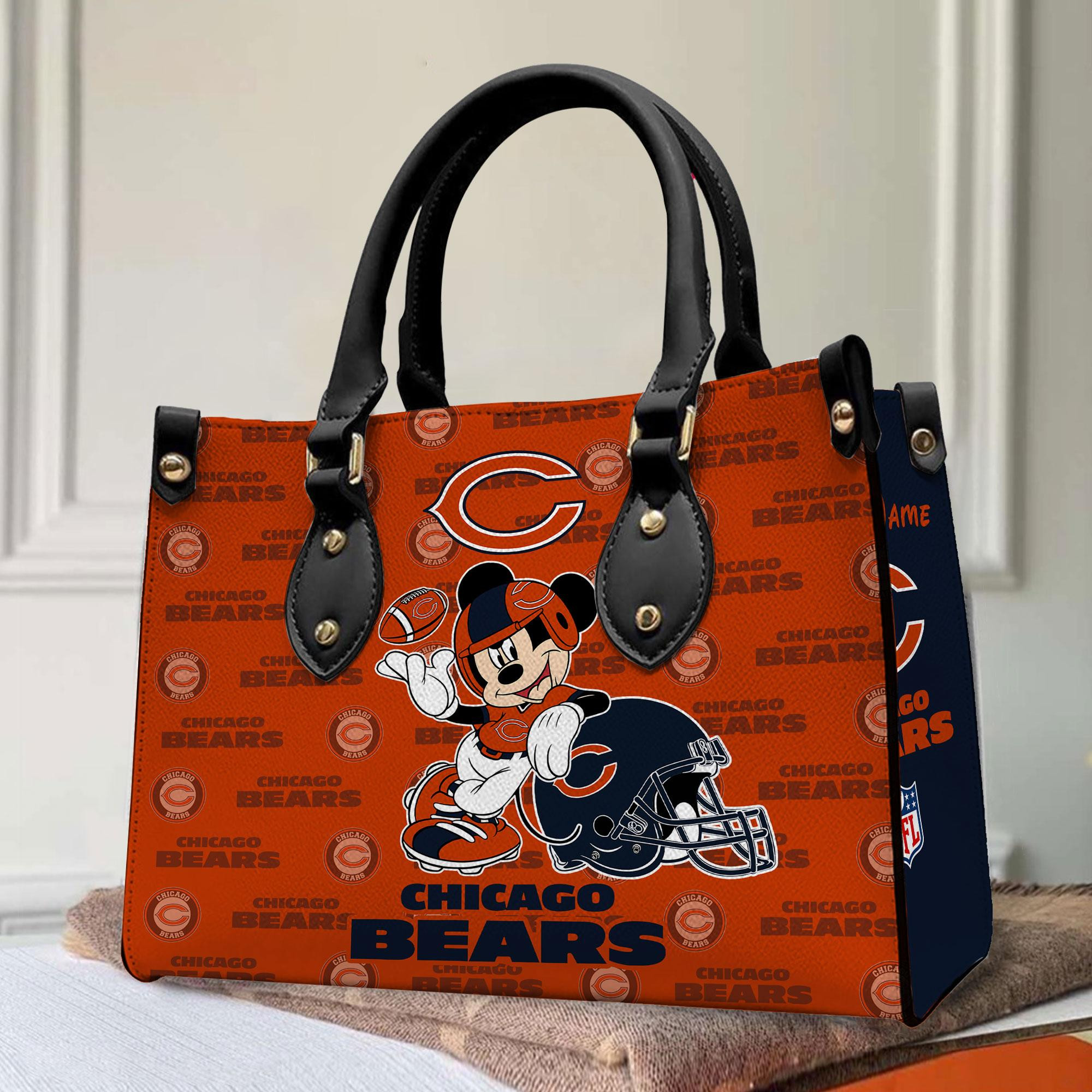 Chicago Bears Personalized Leather Hand Bag  - Image 2