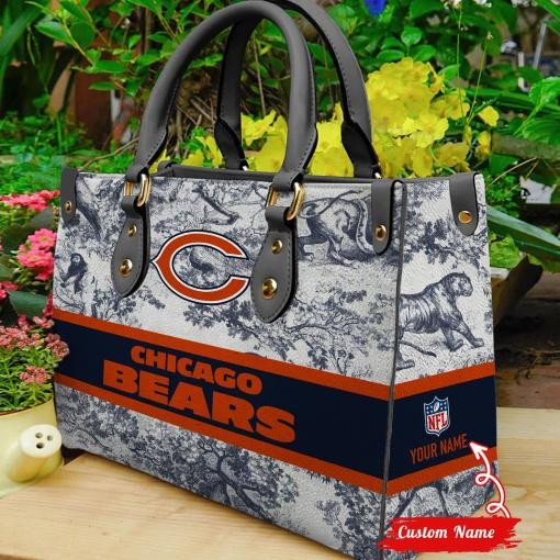 Chicago Bears Personalized Leather Hand Bag  - Image 2