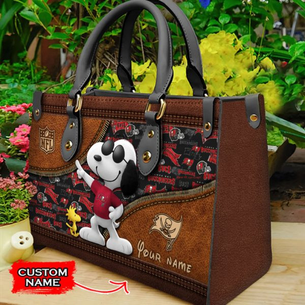 Tampa Bay Buccaneers Personalized Leather Hand Bag  - Image 2