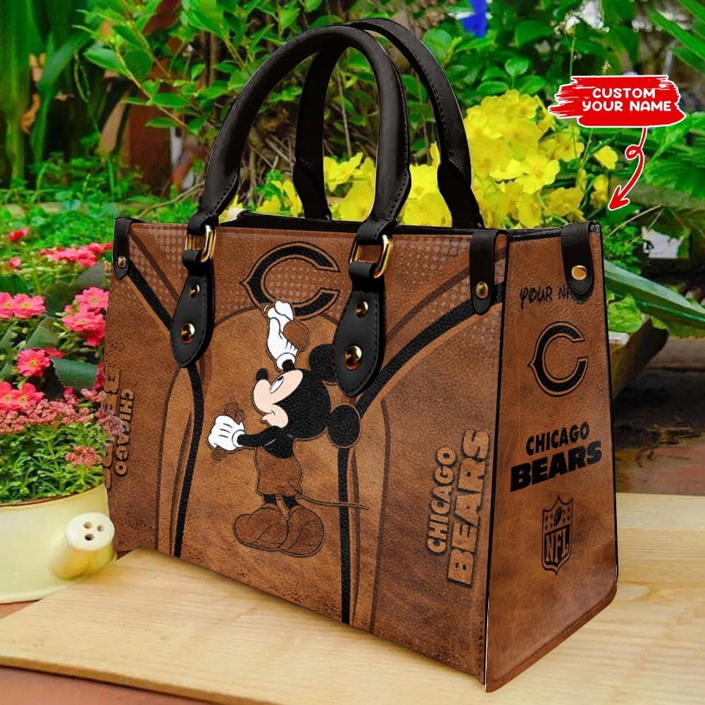 Chicago Bears Personalized Leather Hand Bag  - Image 2
