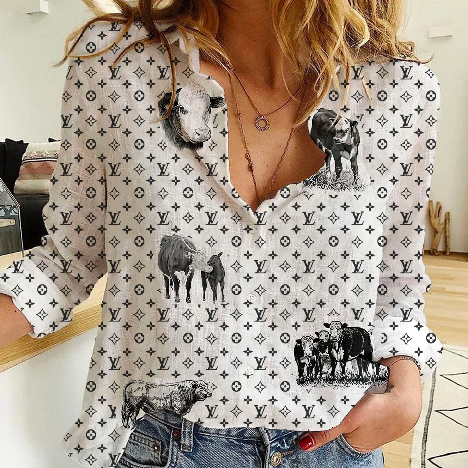 Hereford & Logo Louis Vuitton Casual Women Casual Shirt