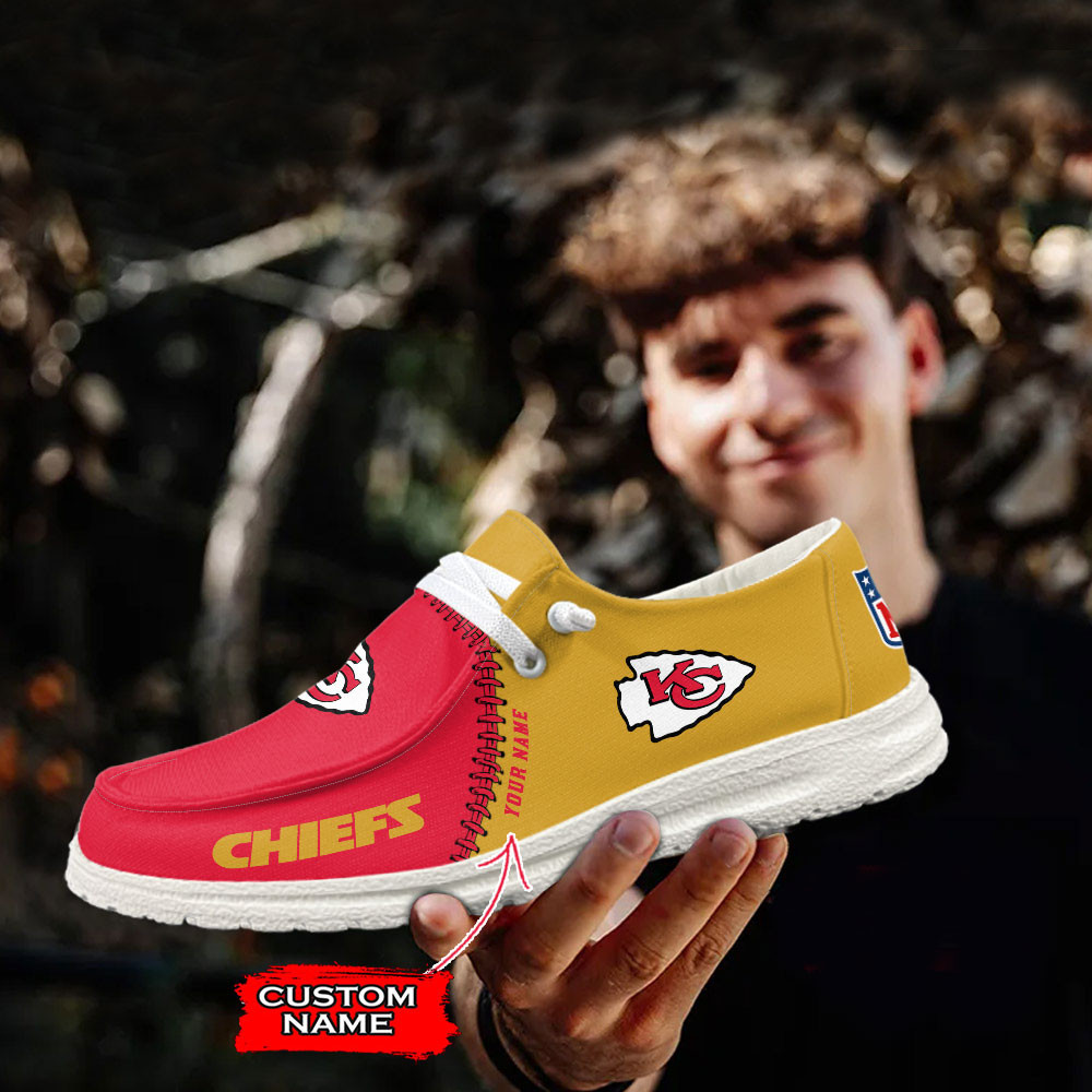 Kansas City Chiefs Moccasin Slippers Hey  Dude Shoes Printed For Men And Women - Image 3