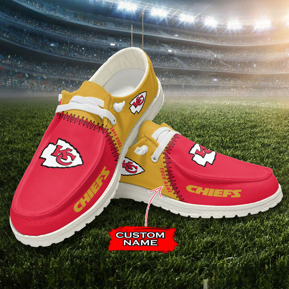 Kansas City Chiefs Moccasin Slippers Hey  Dude Shoes Printed For Men And Women - Image 4