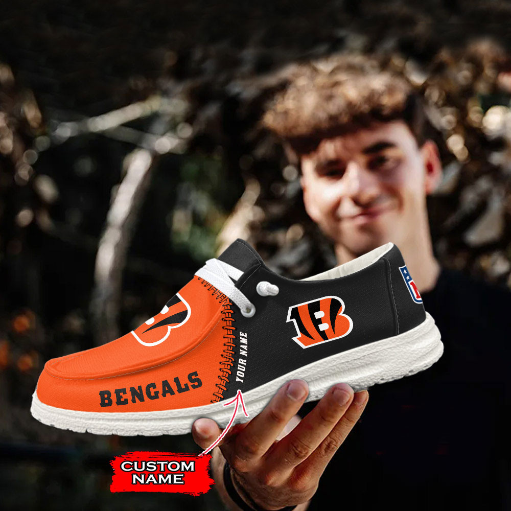 Cincinnati Bengals Moccasin Slippers Hey Dude Shoes Printed For Men And Women - Image 3
