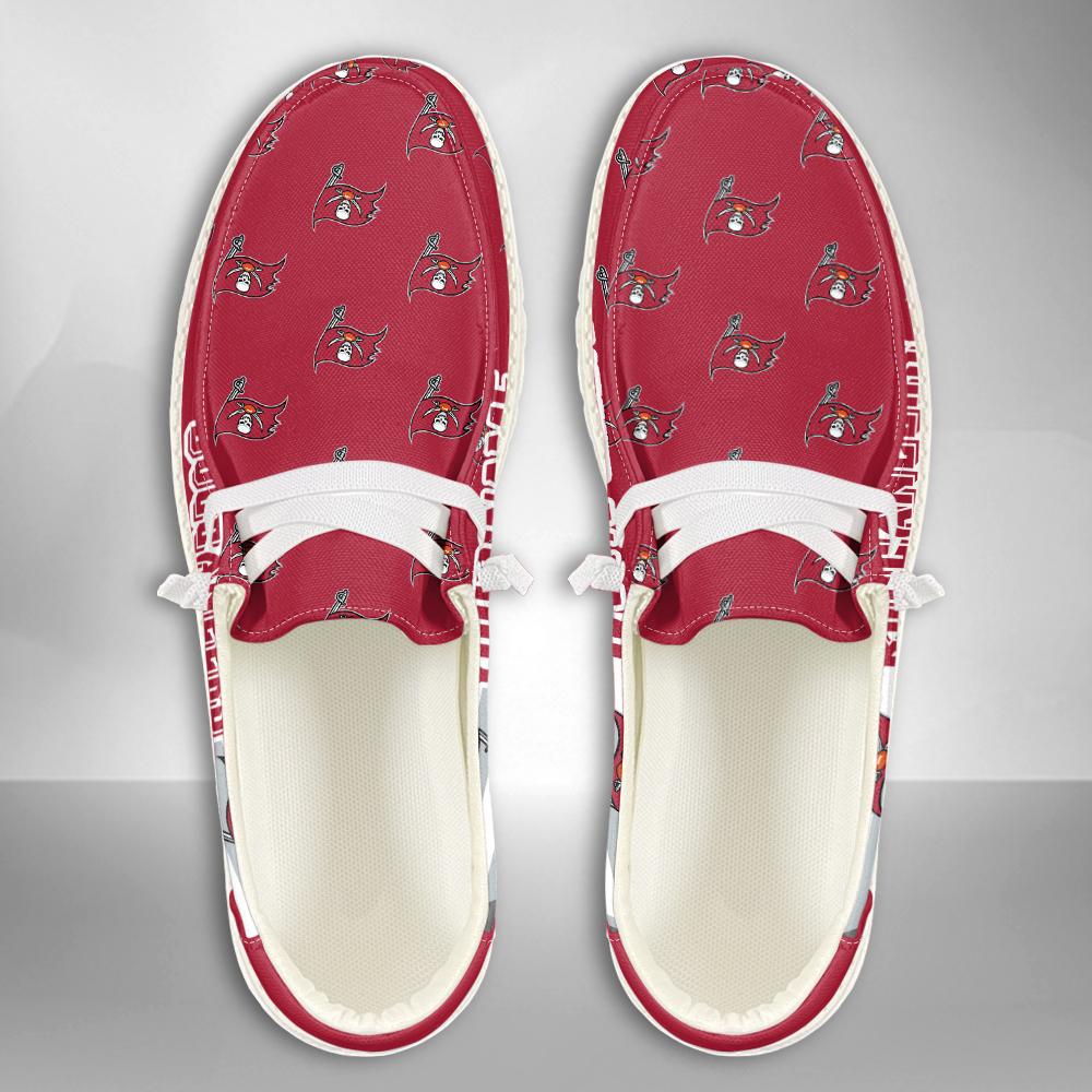 Tampa Bay Buccaneers Logo Pattern Hey  Dude Shoes Printed For Men And Women - Image 4