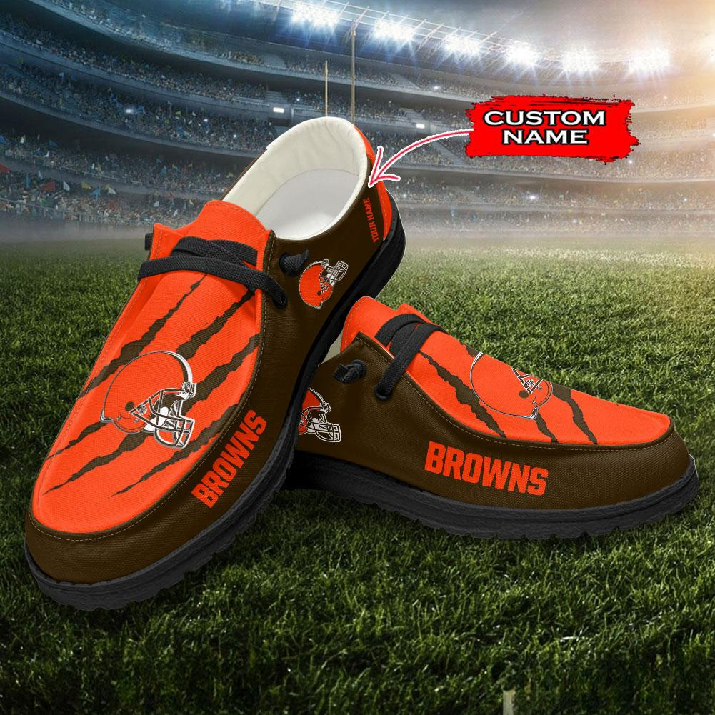 Cleveland Browns Scratch Hey Dude Shoes Printed For Men And Women Moccasin Slipper - Image 3