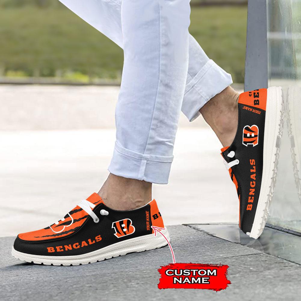 Cincinnati Bengals Scratch Hey Dude Shoes Printed For Men And Women Moccasin Slipper - Image 4
