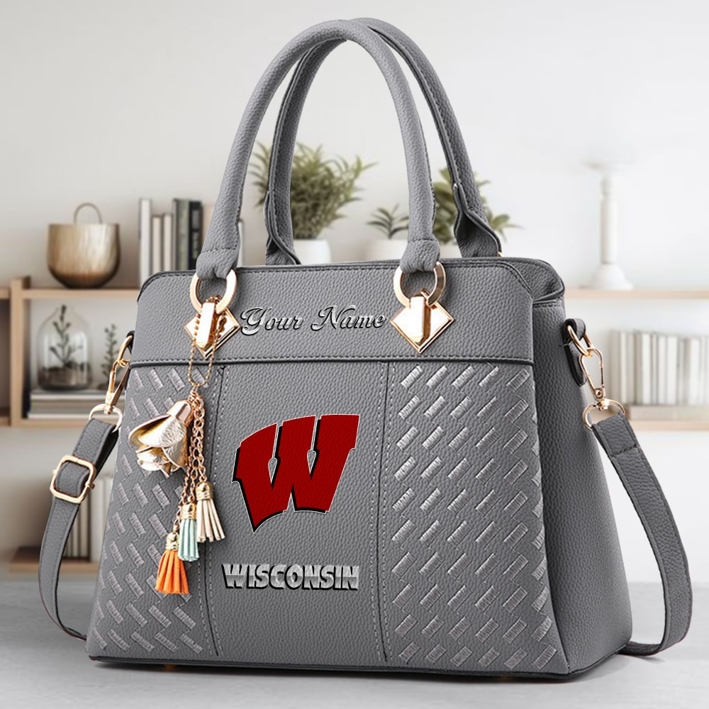 Wisconsin Badgers Logo Crossbody Zip Hand Bag With Tassel Custom Name For Women - Image 4