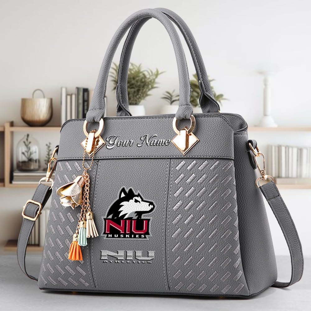 Northern Illinois Huskies Logo Crossbody Zip Hand Bag With Tassel Custom Name For Women - Image 4
