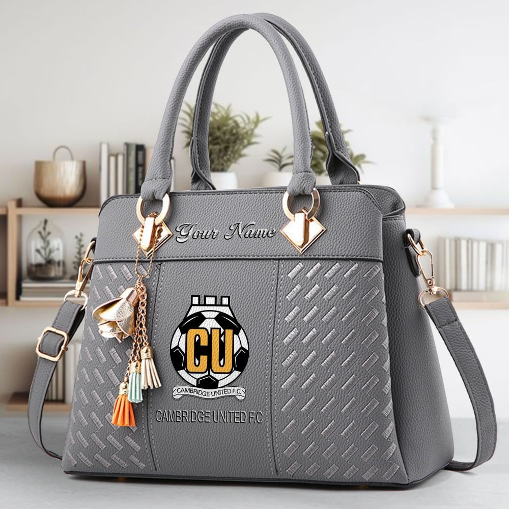 Cambridge United Fc Logo Crossbody Zip Hand Bag With Tassel Custom Name For Women - Image 4