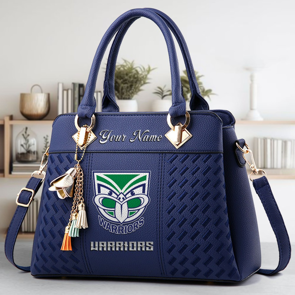 New Zealand Warriors Logo Crossbody Zip Hand Bag With Tassel Custom Name For Women - Image 3