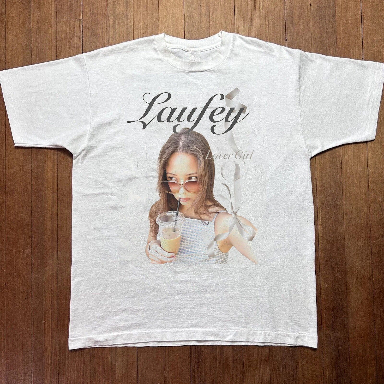 Laufey Lover Girl Gift For Fans Unisex S-235Xl Shirt