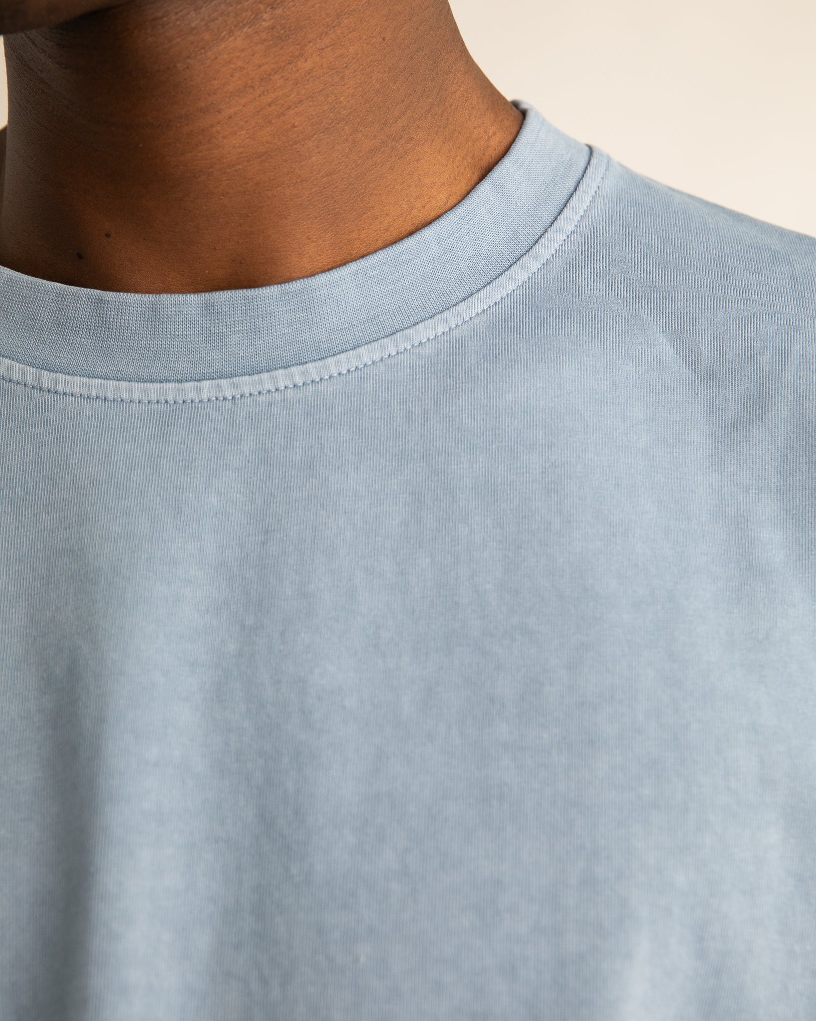 Cropped T-Shirt - Vintage Blue - Image 4