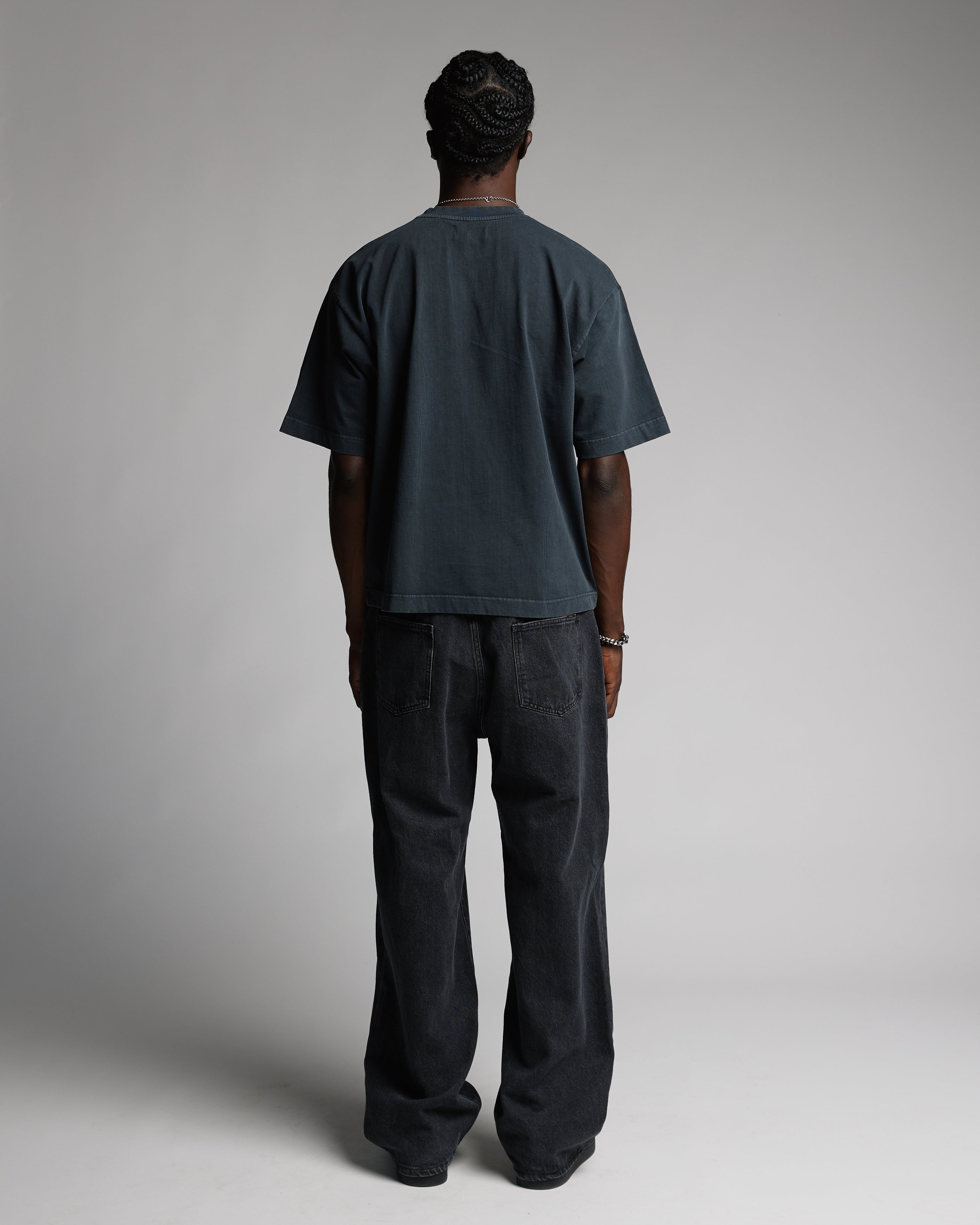 Mind is Hours T-Shirt - Vintage Black - Image 5