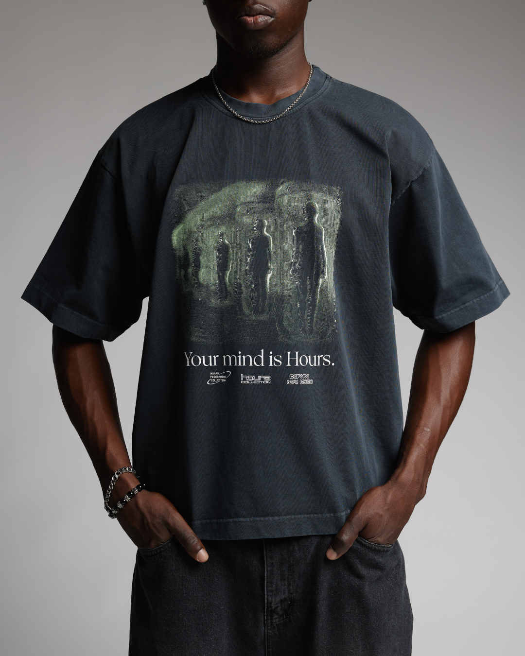 Mind is Hours T-Shirt - Vintage Black - Image 7