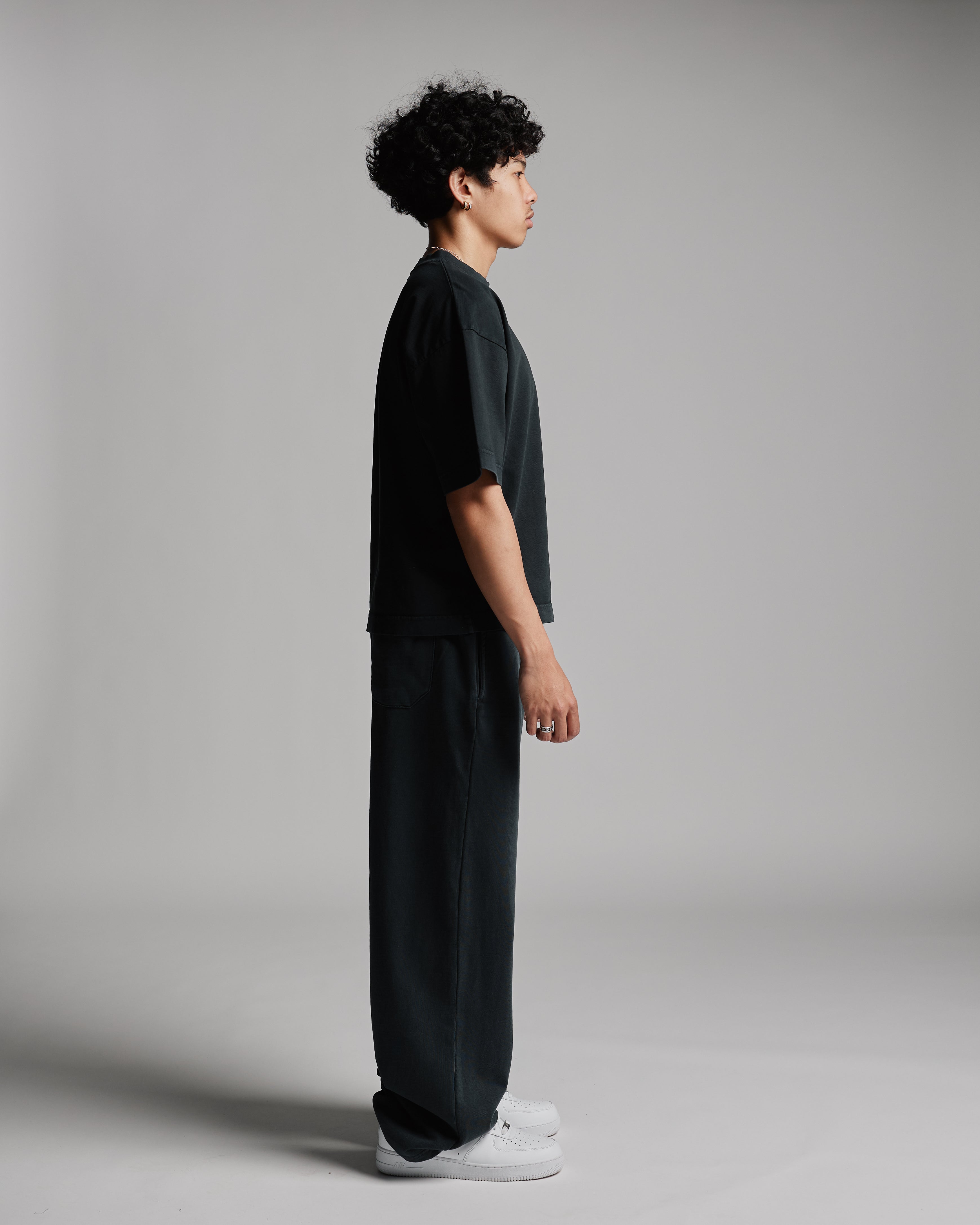 Cropped T-Shirt - Vintage Black - Image 4