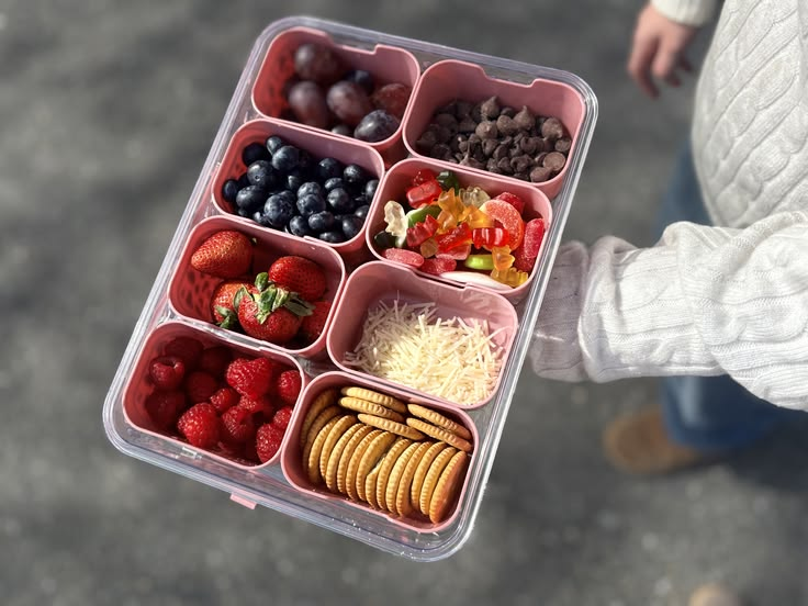 One-Handed Healthy Snack Boxes
