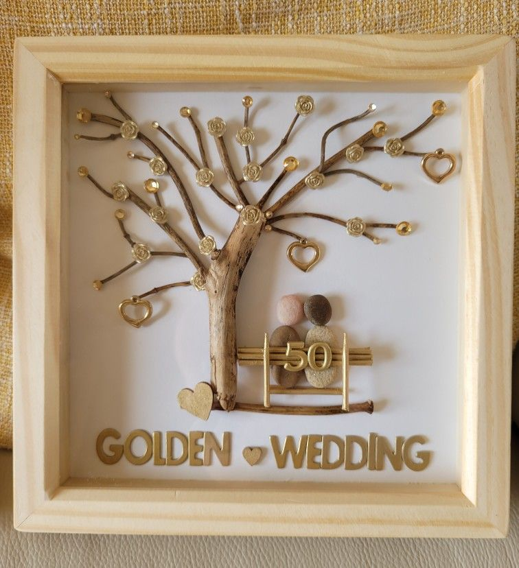 50th Wedding Anniversary: Gold Gifts