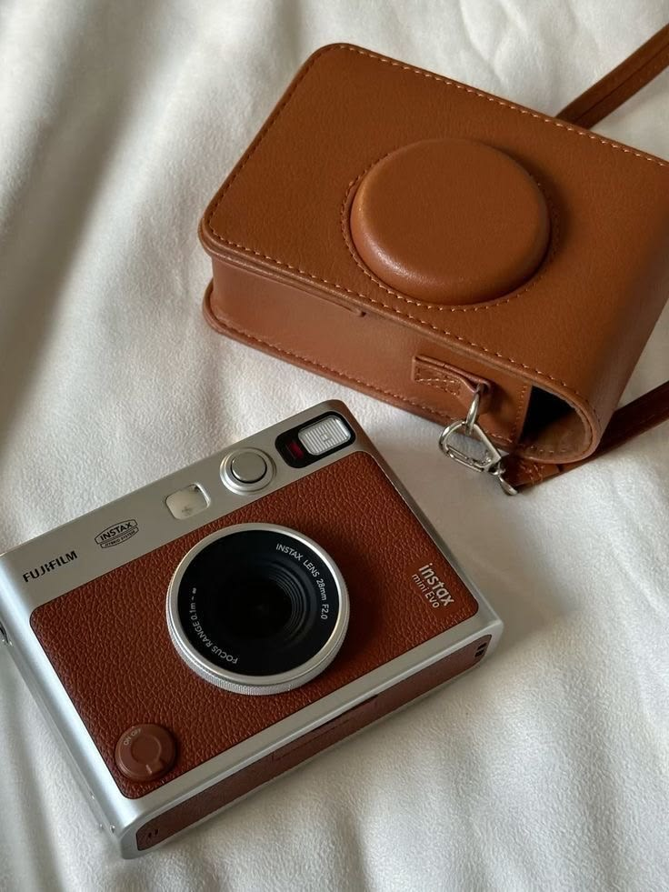 Reusable Half-Frame Film Camera
