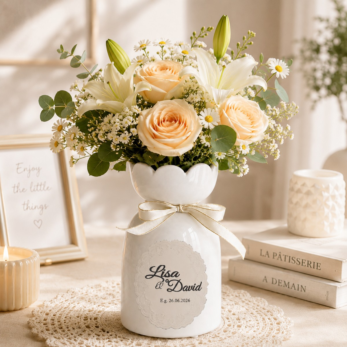 Decorate The Vase On The Table