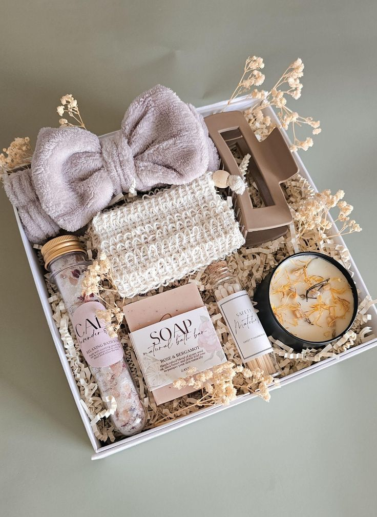 Elegant Ideas for Graduation Gifts for Her