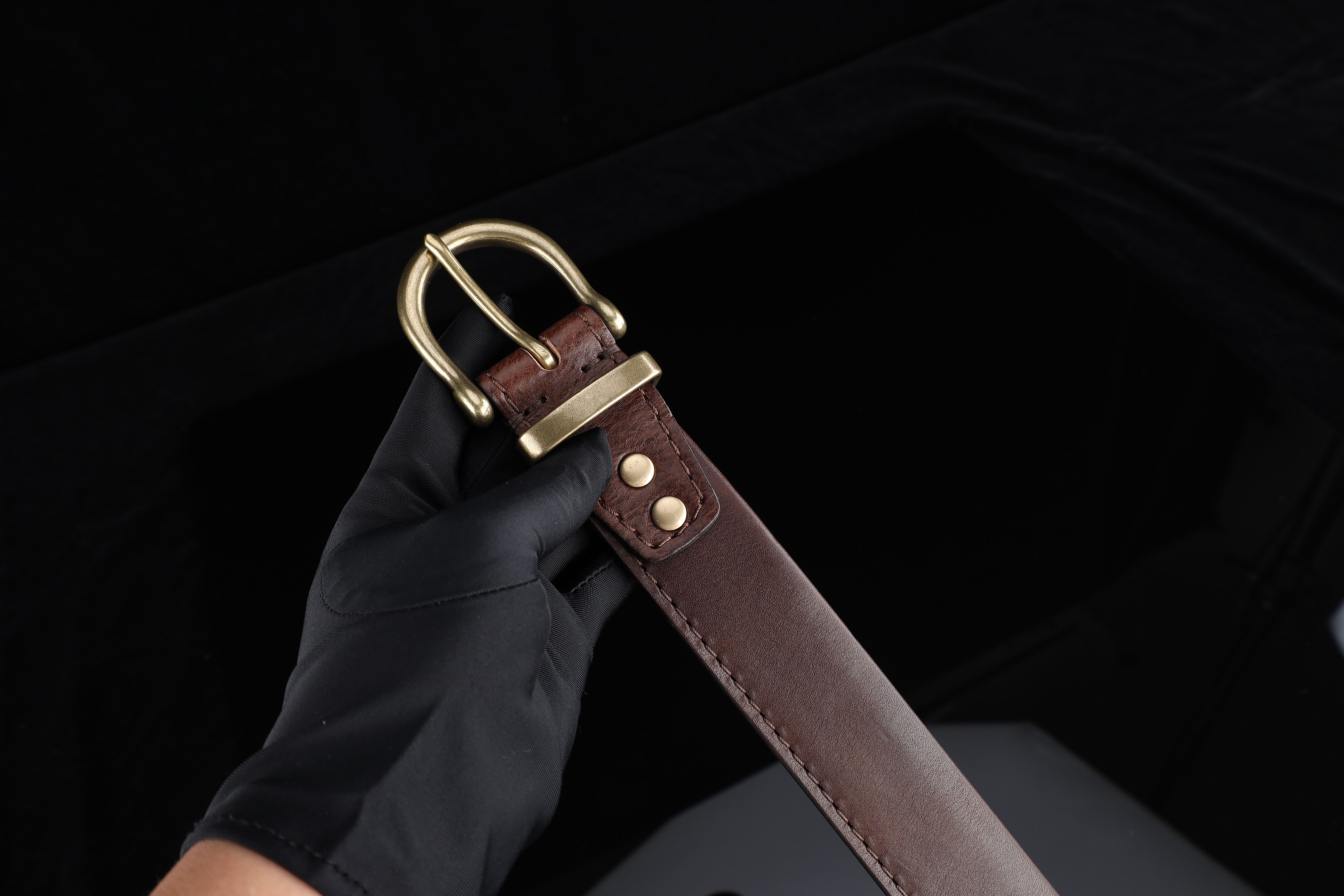 Premium buckle detail