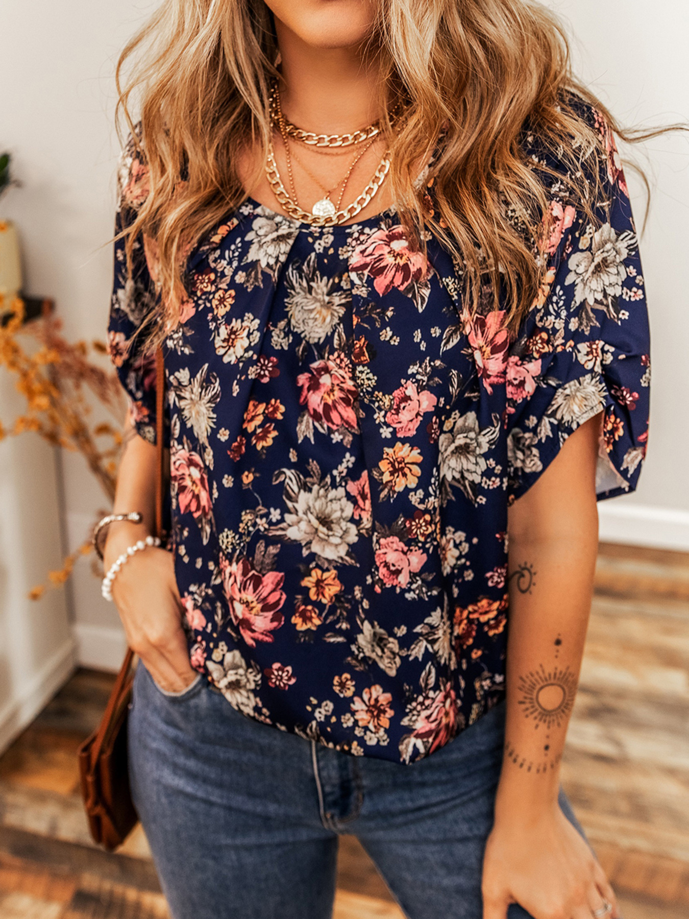 Floral Short Sleeve Scoop Neck Casual Blouse