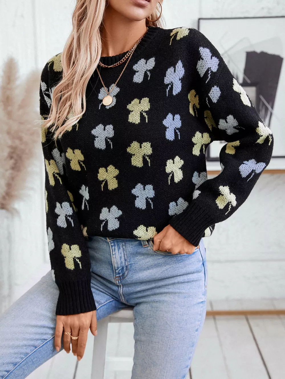 Clover Round Neck Long Sleeve Sweater