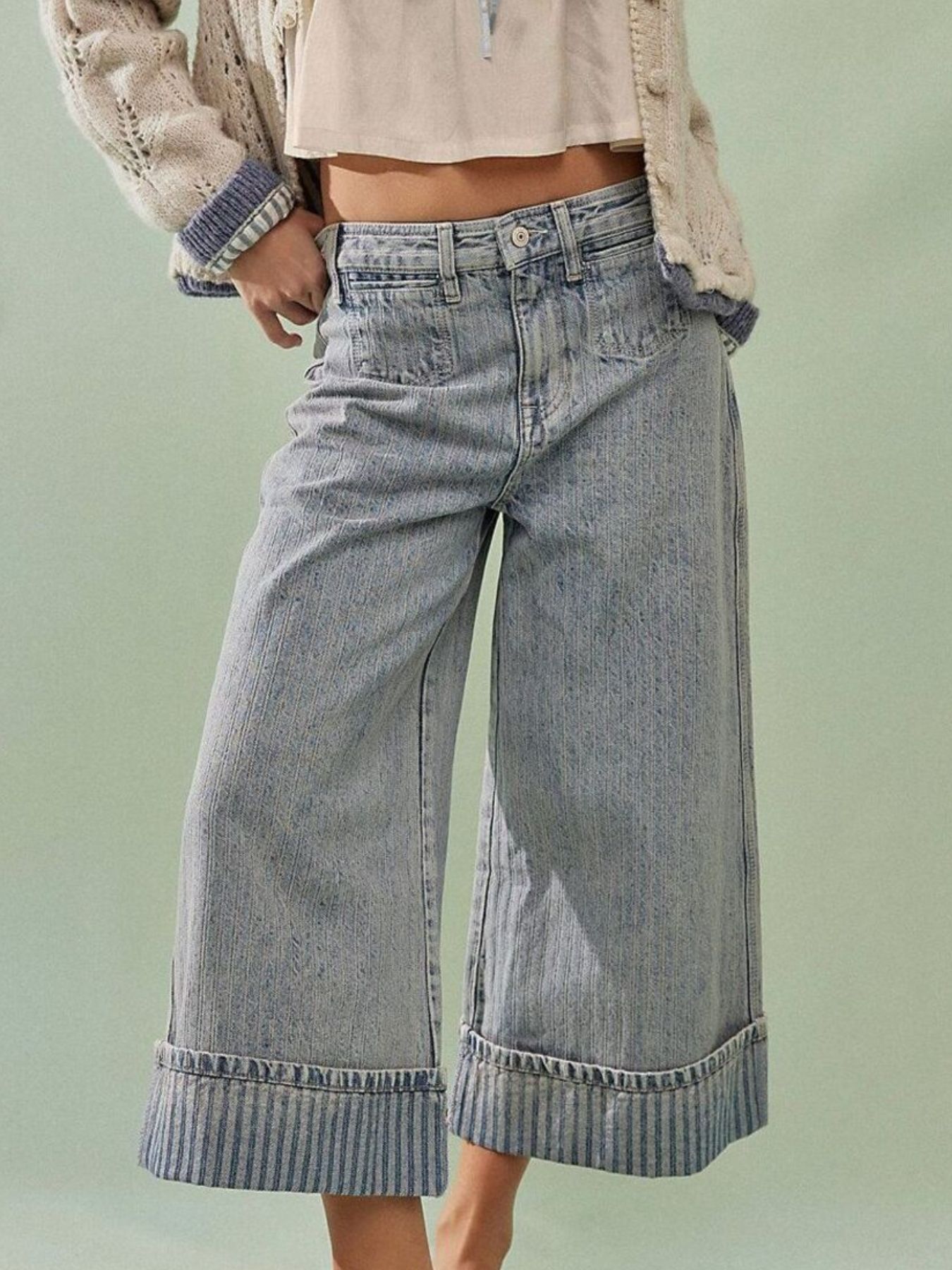 Wide-Leg Cropped Jeans secondary