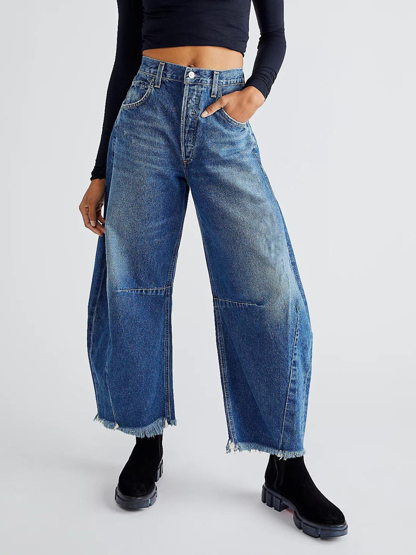 Wide Leg Raw Hem Jeans