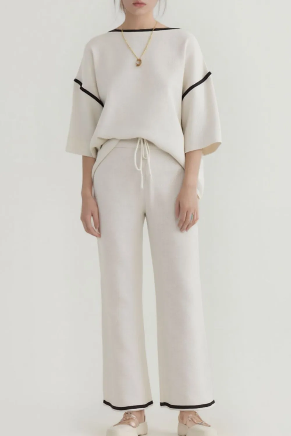 Contrast Trim Round Neck Top And Pants Set