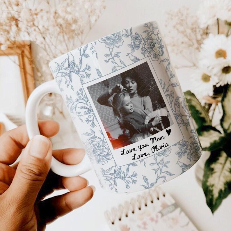 [Flash Deals] BojjiArtist Personalized Photo Coffee Mug, Vintage Blue Toile de Jouy Floral Ceramic Cup, Custom Message "Love You Mom" Polaroid Style Mug, Unique Mother's Day Gift 2