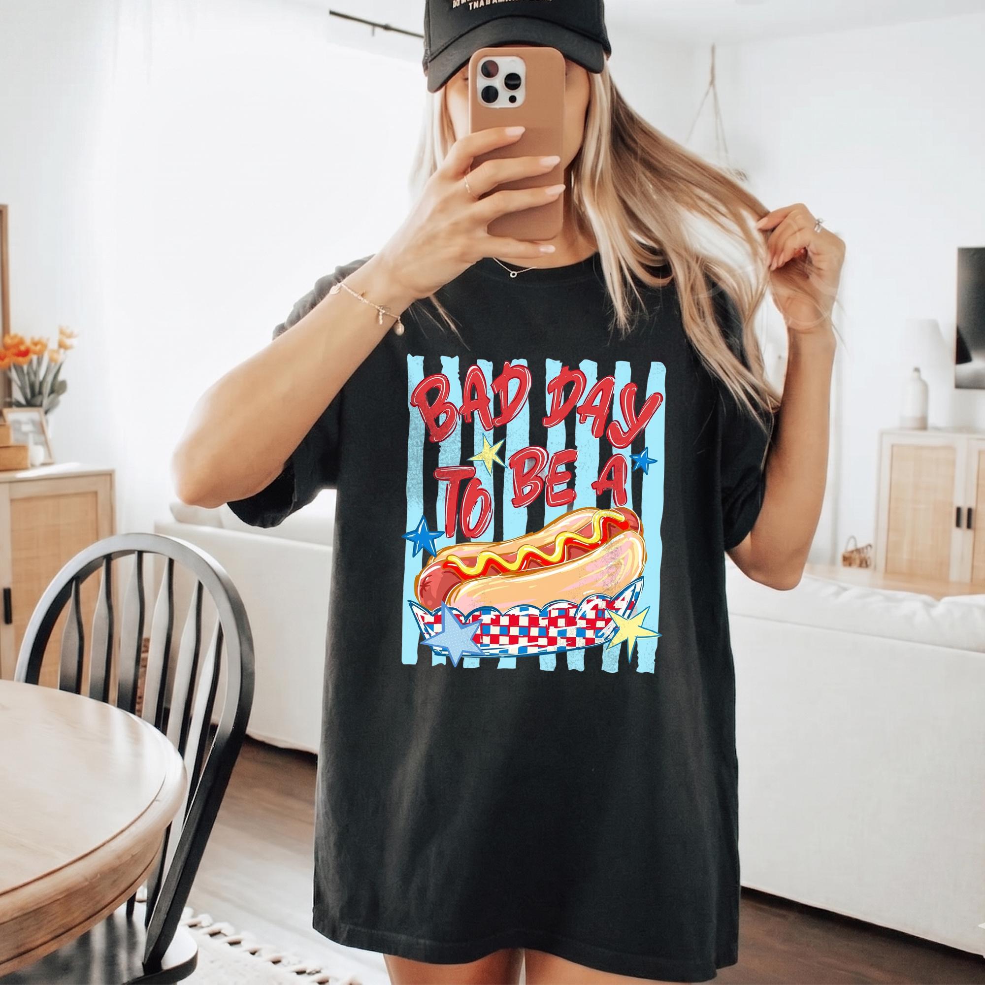 Funny Bad Day To Be A Hot Dog Graphic T-Shirt For Men And Women Adult Unisex Retro Patriotic BBQ Meme Tee Soft Cotton Comfort Summer Top Independence Day 4th Of July Glizzy Shirt Novelty Wearable Joke Festival Outfit 3