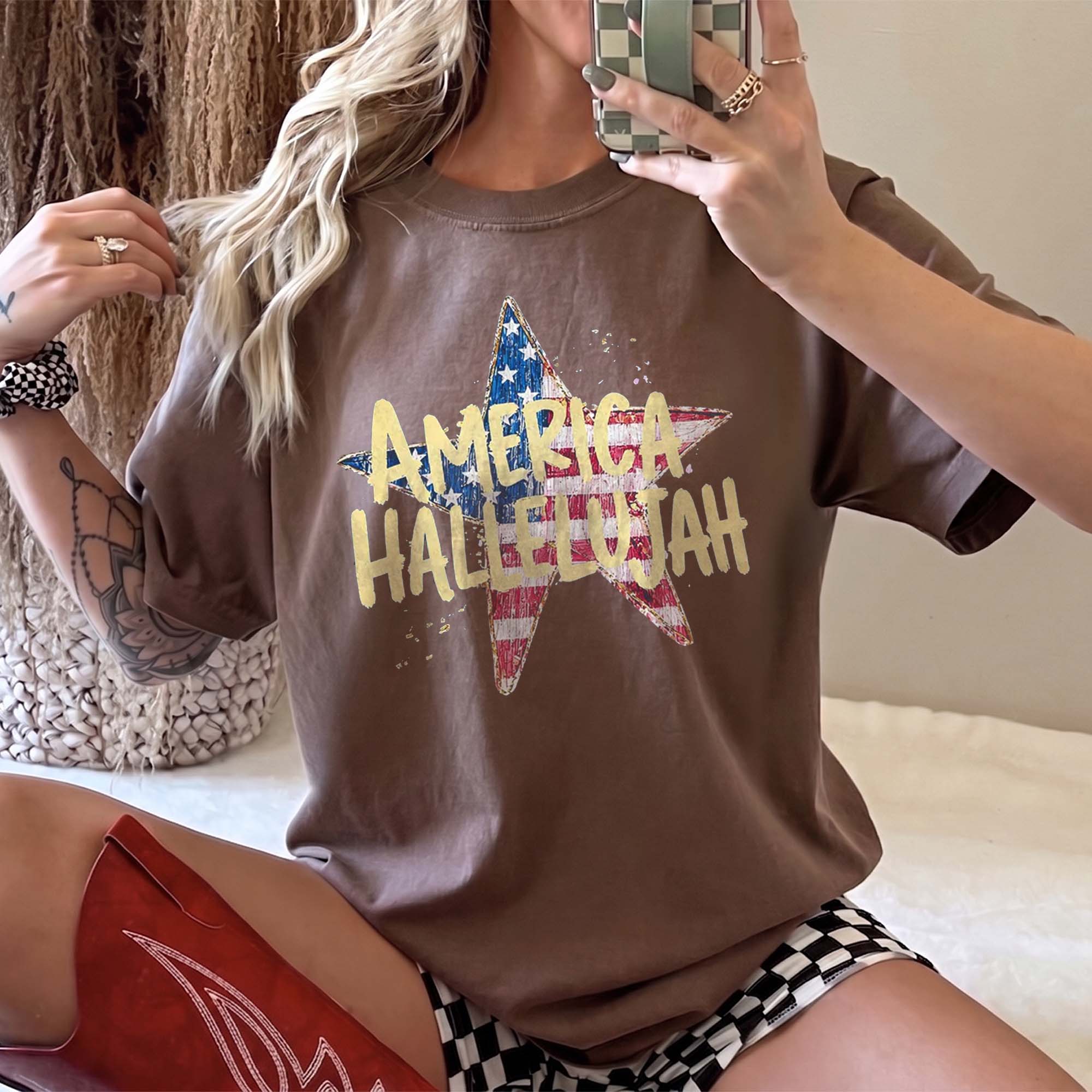 America Hallelujah Graphic T-Shirt For Women Western Country Retro Patriotic 4th of July Brown Cotton Summer Festival Top Cowgirl Shirt USA Flag Star Distressed Vintage Tee American Pride Holiday Concert Apparel Outfit 3