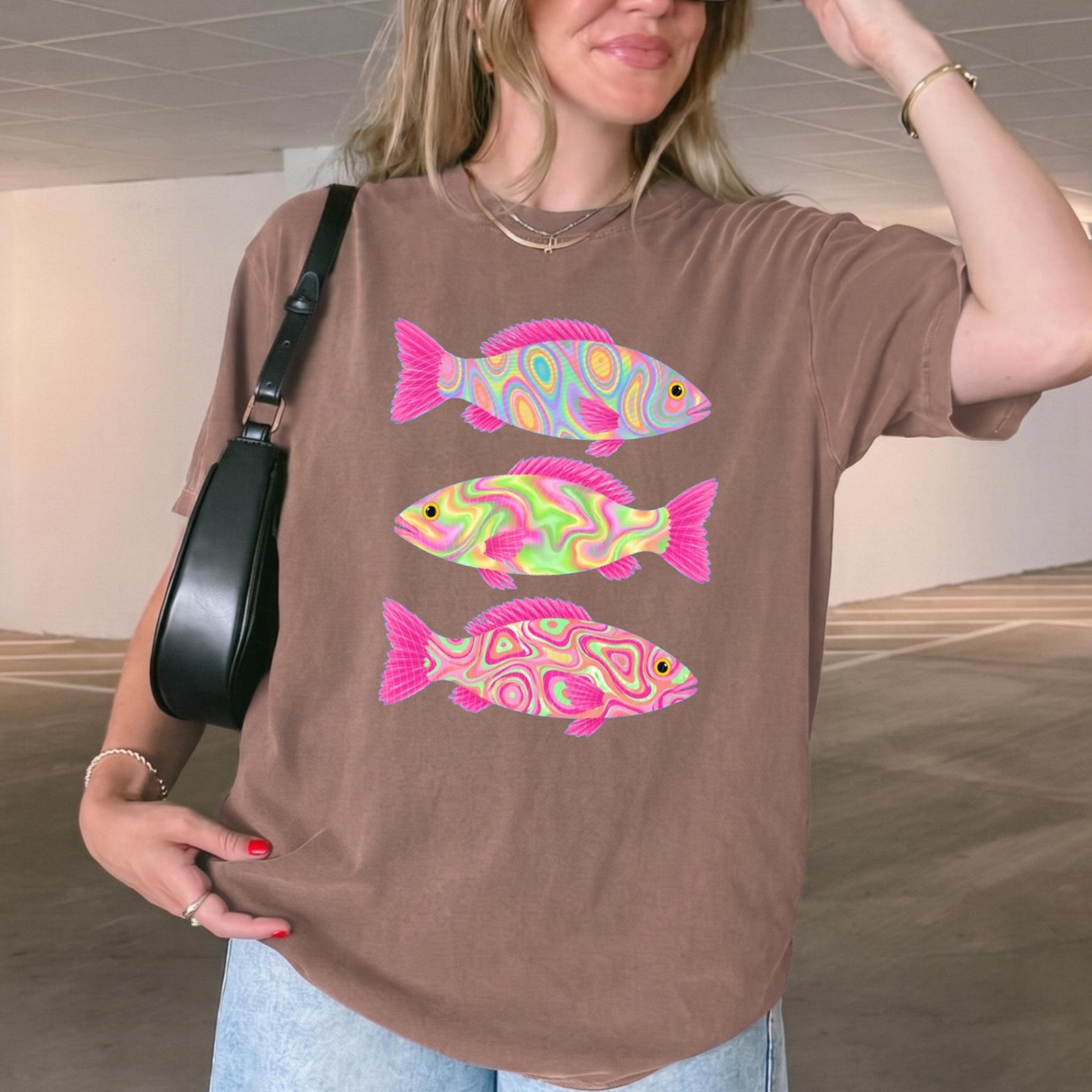 Retro Preppy Holographic Psychedelic Fish Graphic T-Shirt For Unisex Bright Blue Cotton Comfort Colors Tee Coastal Aesthetic Holographic Fish Summer Trout Fish Lake Day Vacation Neon Trippy Fishing Apparel Trendy Top 4